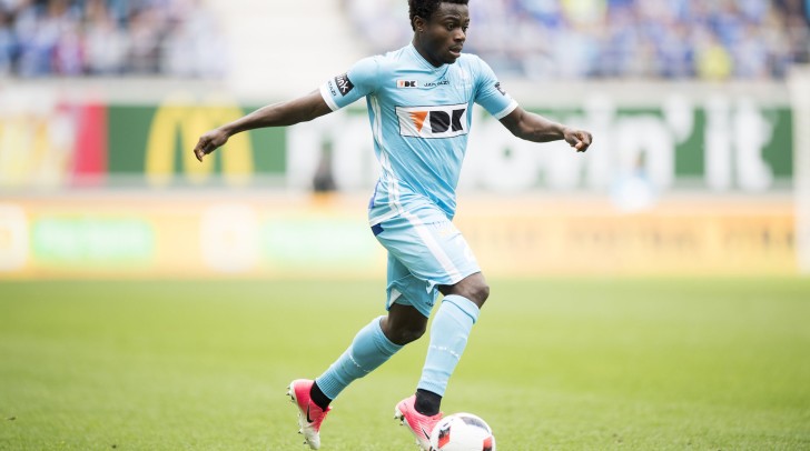 Moses Simon, en prêt avec option d'achat